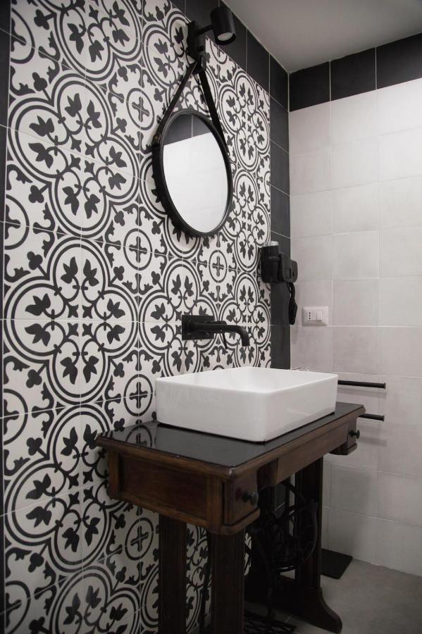 Bottega Orafa Hotel เนเปิลส์ ภายนอก รูปภาพ
